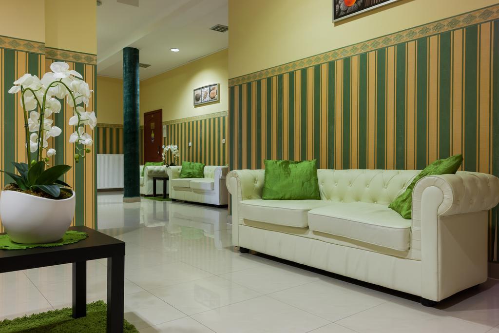Bursztyn - Bernstein Spa & Wellness Dabki Ruang foto