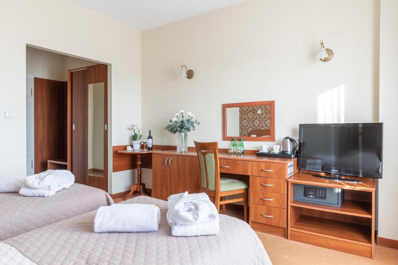 Bursztyn - Bernstein Spa & Wellness Dabki Bagian luar foto