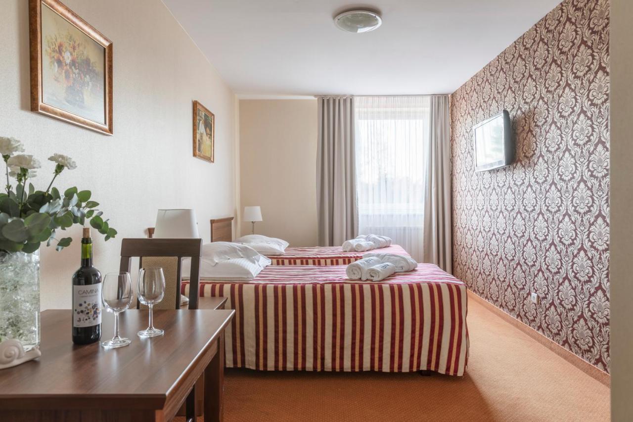 Bursztyn - Bernstein Spa & Wellness Dabki Bagian luar foto